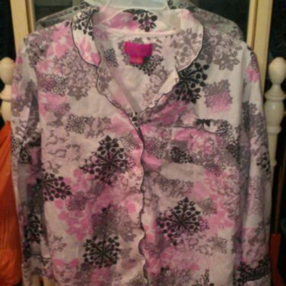EUC Victoria Secret SZ XL Pajama Set